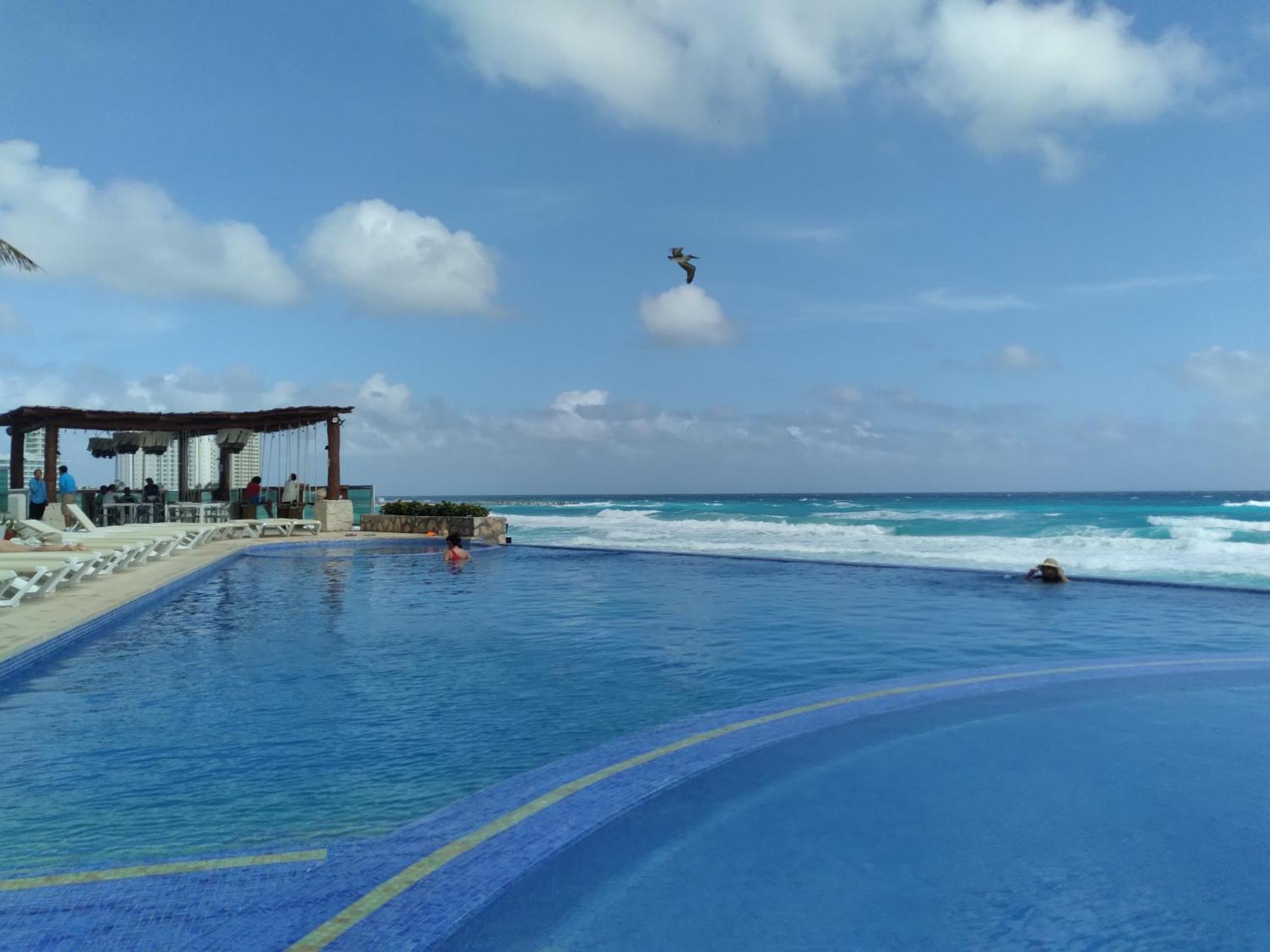 1 Bedroom Seaview Condo In Ocean Dream Resort Cancun Exterior photo